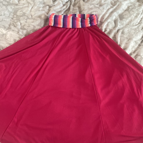 Beautiful, vibrant Maxi Aline dress/skirt. https://papayaconleche.com/ Versatile - Picture 11 of 11